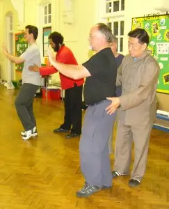 Master Chen Xiaowang makes corrections